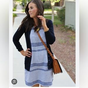 OLD Navy lines blend mini dress. Size Xs. Very good condition.